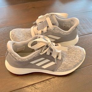 Adidas Edge Lux Women’s Athletic Shoe - size 7